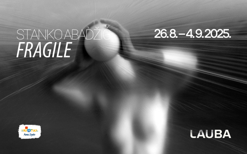 S veseljem najavljujemo samostalnu izložbu Fragile fotografa Stanka Abadžića. Otvorenje se održava 26. kolovoza u 21 sat, a izložba ostaje otvorena do 4. rujna.